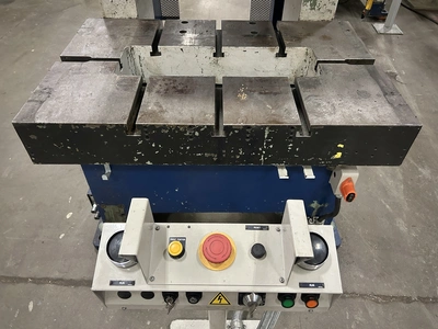 USED 1983 AIDA PRESSES AIDA NC1-150(2) PRESS
