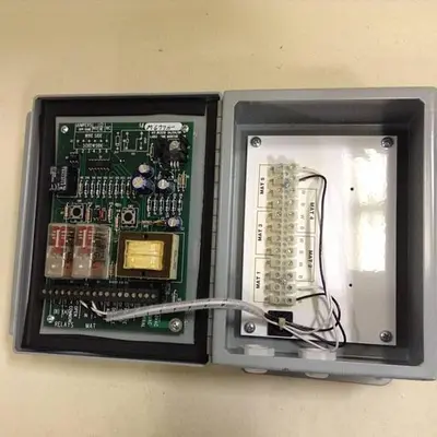 USED LARCO ZONE MONITOR 4000