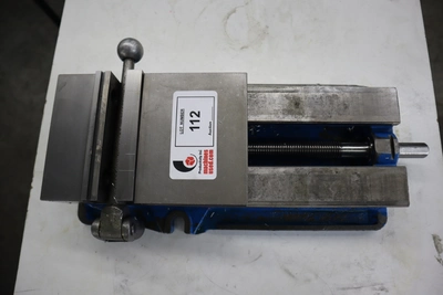Used KURT WORKHOLDING SOLUTIONS D688 Vises Minnesota US | Machinesused.com #1390052