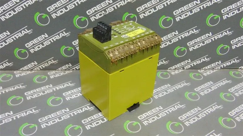 Pilz PNOZ8 Safety Relay Module 474760 Used