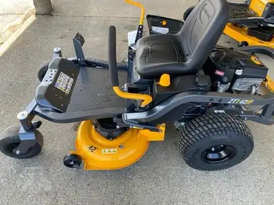 New | in-Stock 2025 CUB CADET ULTIMA Z1 42 Mowers Maine US | Beauregard Equipment #1511267