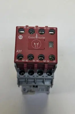 USED ALLEN-BRADLEY 700S-CF620DJC
