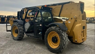 USED 2020 Caterpillar TL1055D