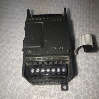 USED SIEMENS 6ES7 221-1BF20-0XA0