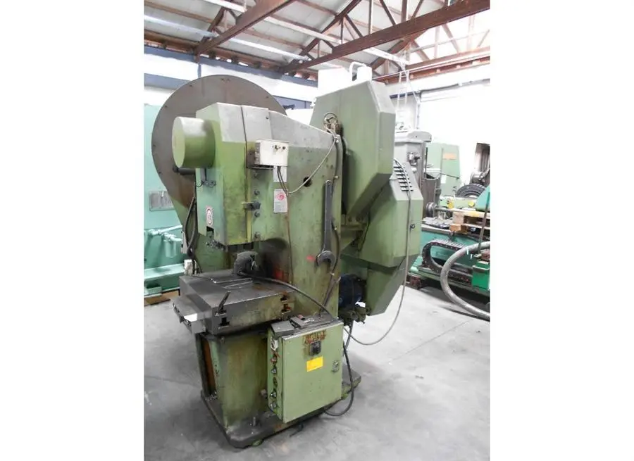USED CERINI 60 TON