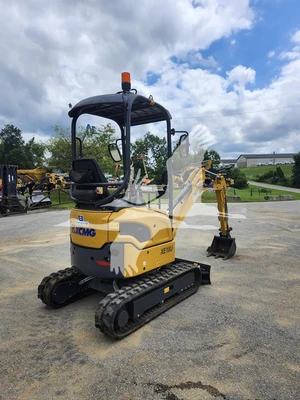 USED 2021 XCMG XE18U