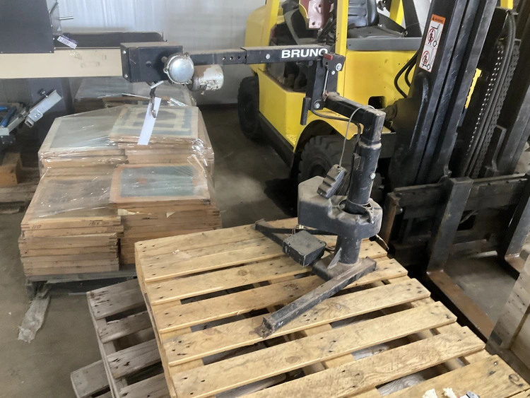 Used _UNKNOWN_ _UNKNOWN_ Patient Scales / Patient Lifts Michigan US | Miedema Asset Management Group #1247766