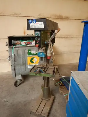USED BROWN 10 SPEED DRILL PRESS