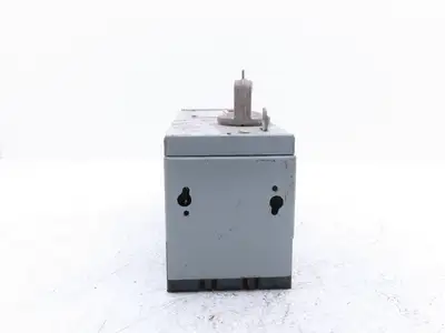 General Electric THFP321X 3-Pole Fusible Disconnect Switch Panel Mount 30A 240V