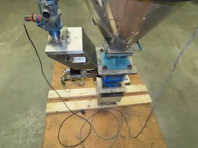 Una-Dyn Solid Cone Hopper, 
#150, Insulated, Stainless W/Autoload OS-10 Feeder