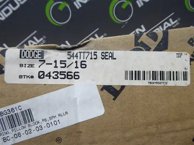 Dodge 544TT715 Seal Kit Size 7-15/16 043566 New NIB