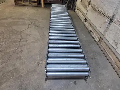 10ft Light to Medium Duty Conveyor, 21.5" Wide Rolls / 22" Between Frame, 4.5" Roller Centers