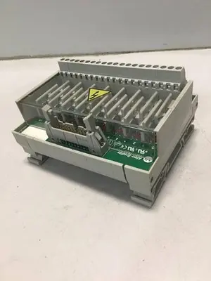 USED ALLEN BRADLEY 1492-IFM20F-F24-2