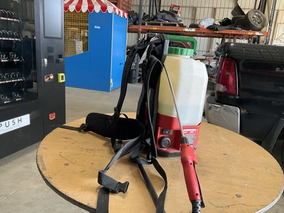 Used MILWAUKEE POWERED BASE SPRAYER Sprayers Michigan US | Miedema Asset Management Group #1397178