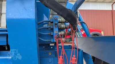 USED 1990 FORD 2120
