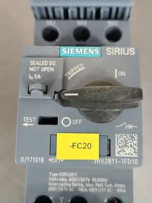 Siemens 3RV2811-1FD10 Circuit Breaker (LOT OF 2) Loc4D2