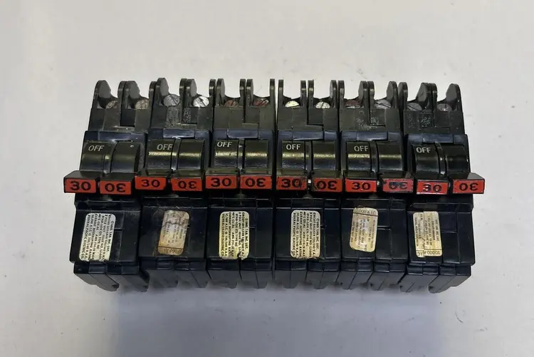 Used FEDERAL PACIFIC NC230 Miscellaneous Equipment (Electrical & Power) | Surplus Asset Holdings #1197008