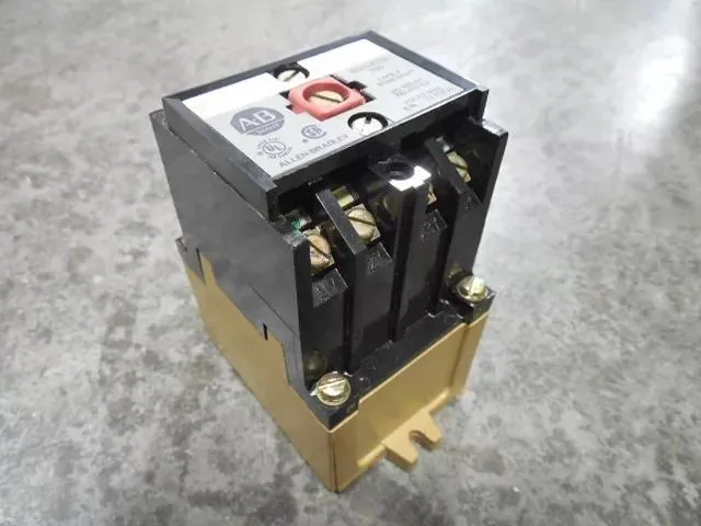 Allen Bradley 700-P400A1 AC Relay Module Series B Used