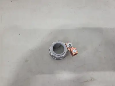 NEW THOMAS & BETTS CI2606