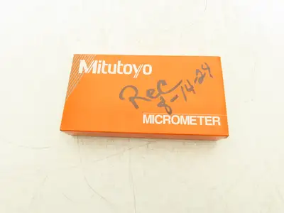 Mitutoyo 193-212 Mechanical Digit Outside Micrometer w/Counter 1-2" Range .0001"
