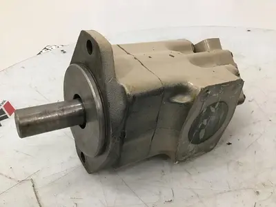 USED VICKERS 3520V38E8