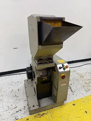 USED CONAIR CF-180