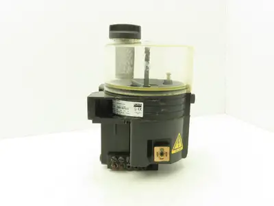 Lincoln P31162611114 Electric Grease Lubricator Pump 120VAC 1-Liter 1200 PSI