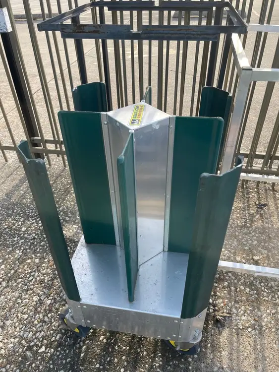 Used Cres-Cor Used Cres Cor 5017240 Dish Plate Dolly Poker Chip Style 7" - 9" Plates 240 Plates - SS252 Restaurant Equipment (Miscellaneous) Illinois US | Falcon Restaurant Supply #1375913