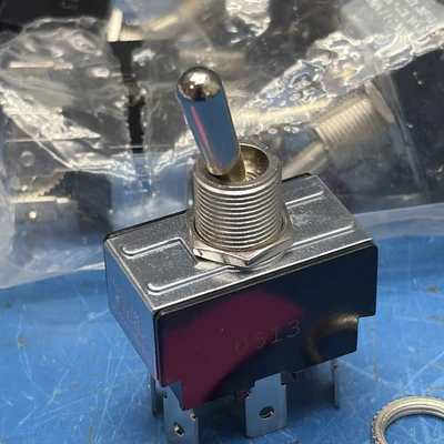 (7) Toggle Switches LR39145 80000 Series PN LR39145 Fast 🇺🇸 Shipping