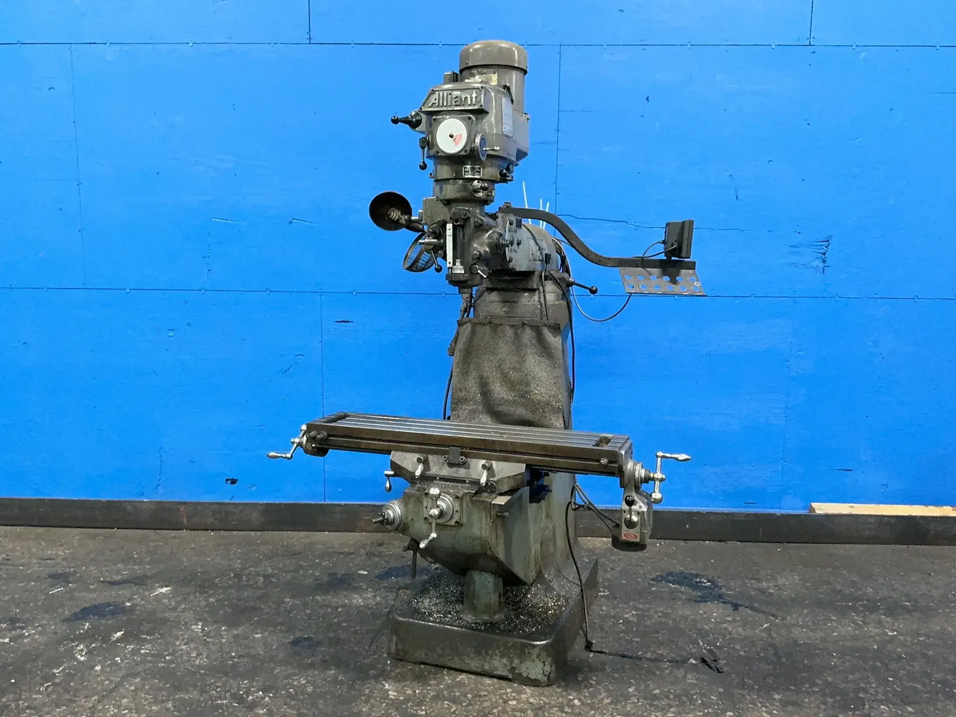 Used 1984 ALLIANT ALLIANT 11/TMV Vertical Mills Ohio US | HGR 24 #1314161