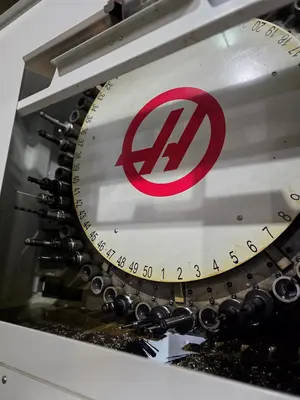 2022 HAAS UMC-1000 Universal Machining Centers | Machinery Network (9)