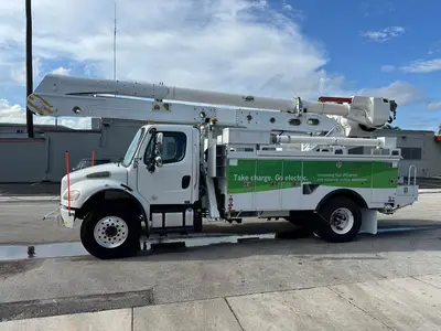 Used 2018 FREIGHTLINER M2 106 Tractors & Trailers Florida US | Truck and Van Outlet #1506268