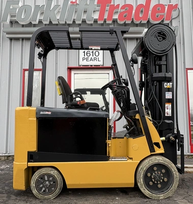 USED 2007 CAT E6000