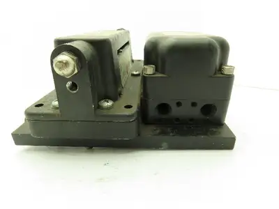 Fairchild T-5100B-44V Electro Pneumatic Transducer Adj Ratio Relay 4-20/10-50MA