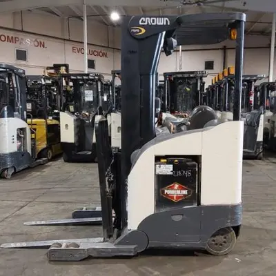 USED 2016 CROWN RR5725-45