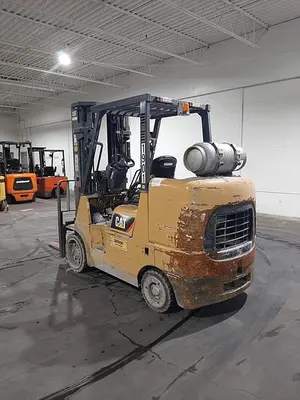 USED 2018 CAT GC45K – 10000 LB. FORKLIFT