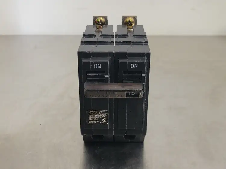 Used GENERAL ELECTRIC THQB215 Switchgears British Columbia CA | Lenmark #241592