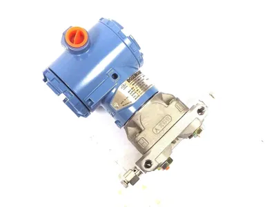 NEW ROSEMOUNT 3051CD1A23A1AB4DFQ4 PRESSURE TRANSMITTER