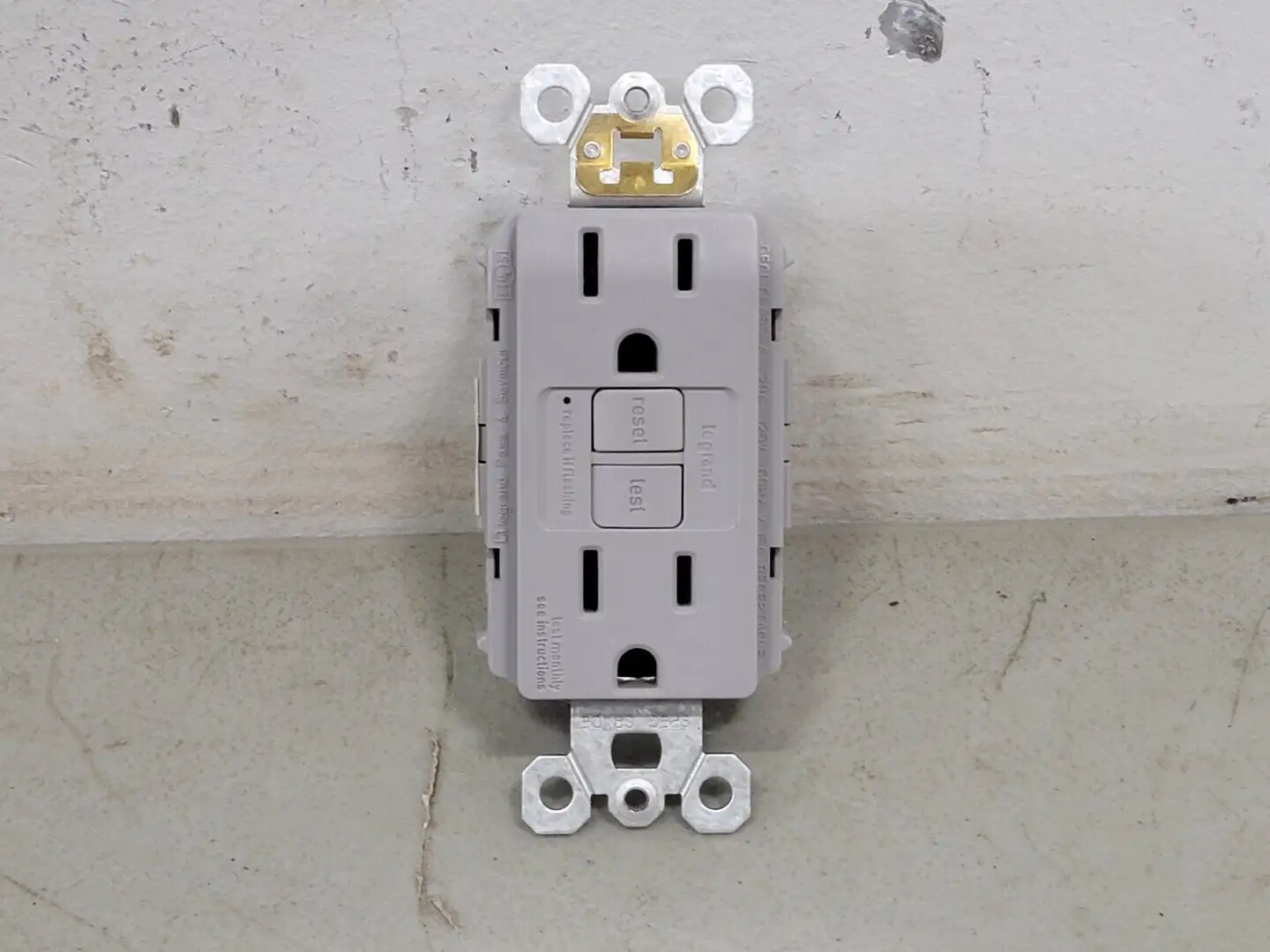 NEW LEGRAND PT1597-GRY