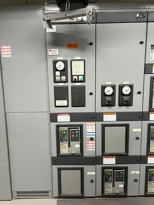 LV Double-Ended Unit Substation - 2 x 2000/3000kVA, 13.8kV Transformers w/ 600V MAGNUM DS Switchgear