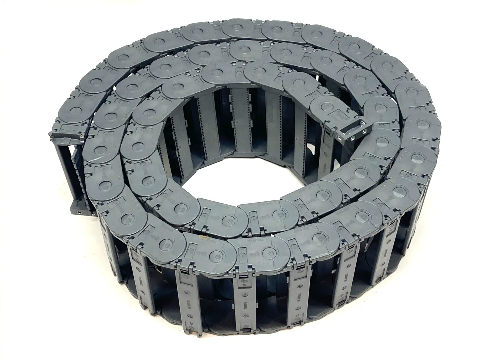 Used igus Cable Carrier Energy Chain 44 LINKS 6-3/4FT Robot Parts Michigan US | Maverick Industrial Sales #1454393