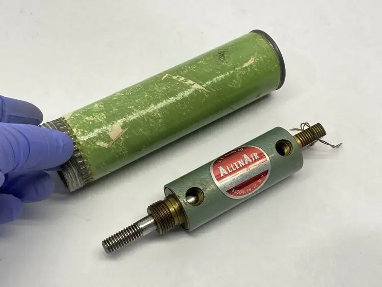 Used ALLENAIR _UNKNOWN_ Pneumatic Cylinders | Maverick Industrial Sales #1105329