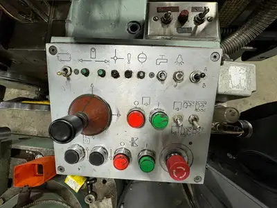 Stanko 1A983 Manual Lathe – 28" (short)