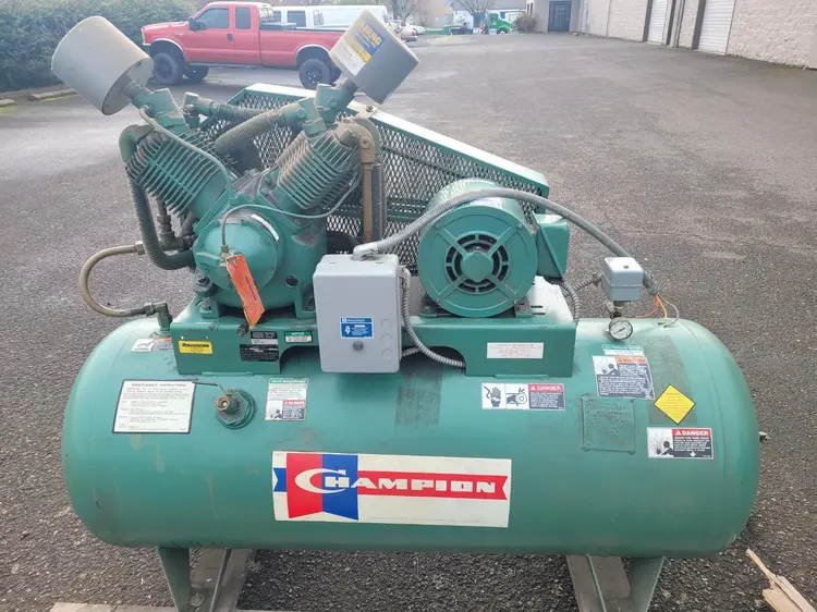 Used 1991 Champion Pneumatic Machinery Company HR 10-12 Air Compressors (Misc) Oregon US | MD Equipment Services LLC #1184632