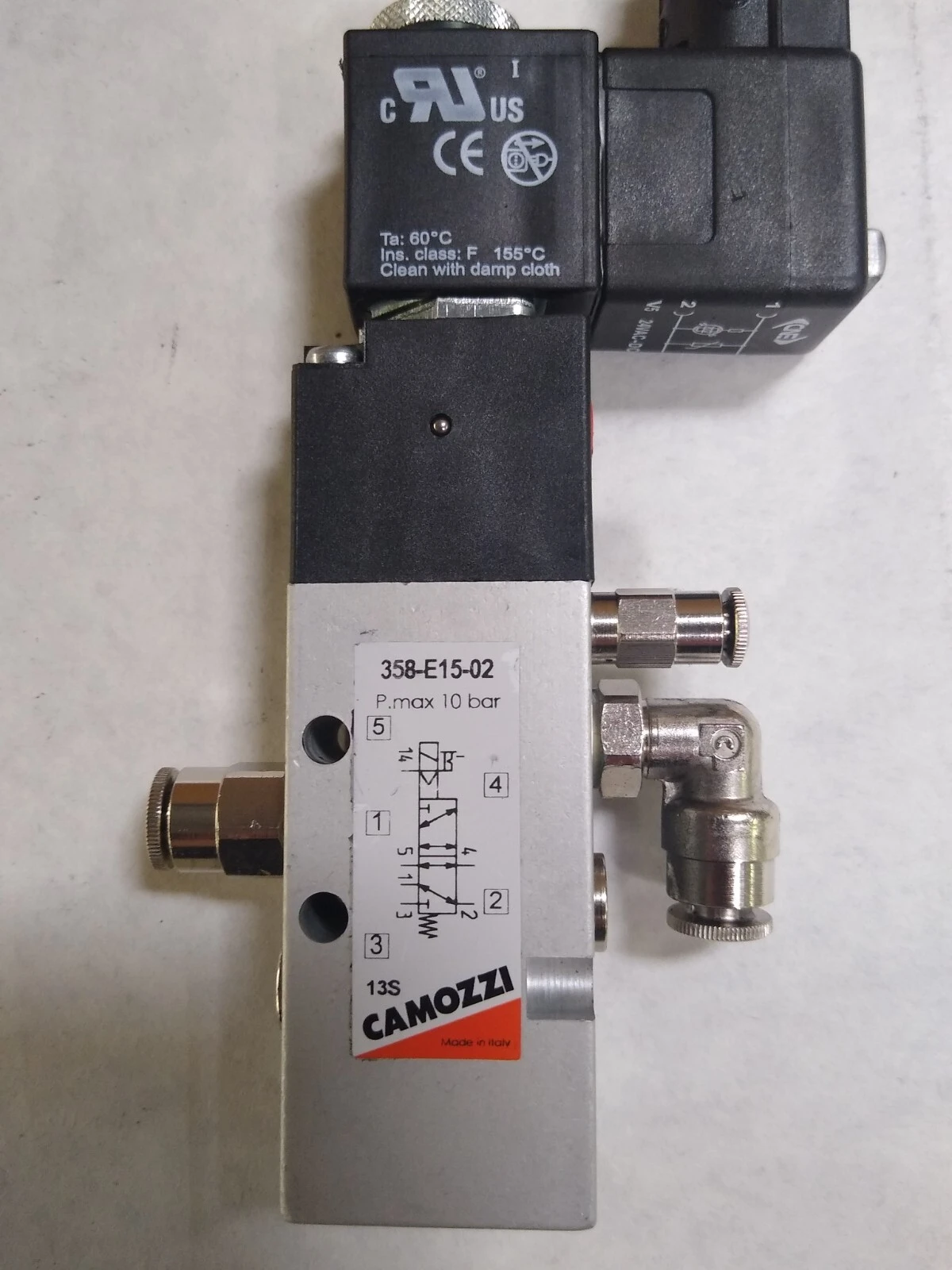 USED Camozzi 358-E15-02