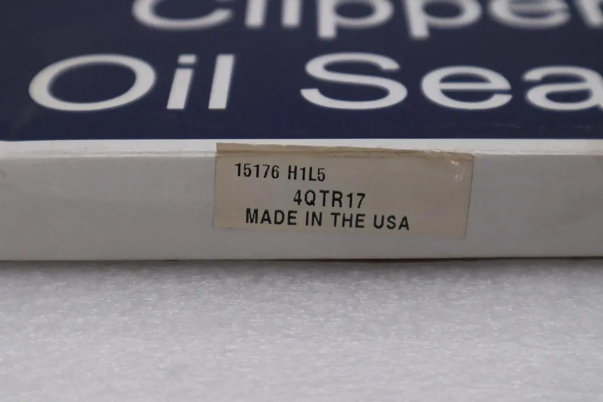 NEW PARKER 15176 H1L5 4QTR17 CLIPPER OIL SEAL STOCK 3776A