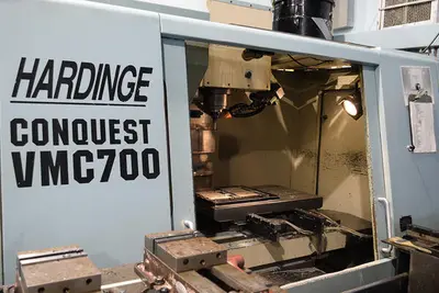 USED 1995 HARDINGE CONQUEST