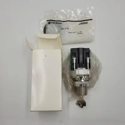 New | in-Stock ALLEN-BRADLEY ALLEN BRADLEY 800T-H33D1P SELECTOR SWITCH WITH KEY IN ORIGINAL BOX Switch Parts | ND Industrial Surplus #1221706