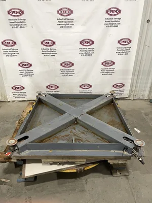 FAIRBANKS FFX 48” x 48” Floor Scale 5000lbs (no readout)