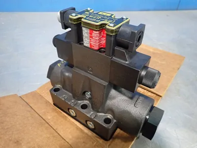 New | in-Stock PARKER D1VHW004CNYGF56 Valves/Fittings | HGR 24 #732393